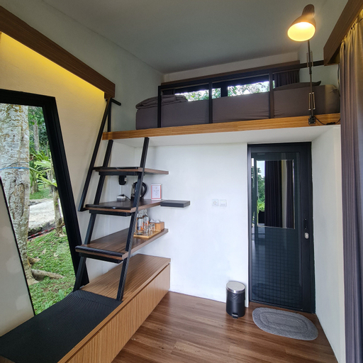 Exterior & Views 2