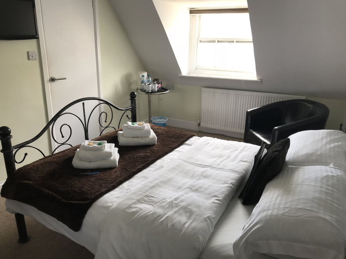 Bedroom 2, Kempfield House Hotel, Brighton and Hove
