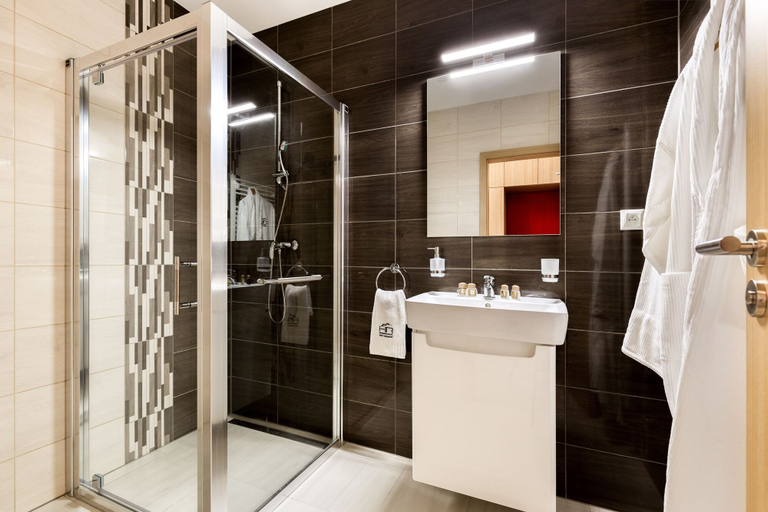 Bathroom 4, Hrebienok Resort Hotel, Poprad