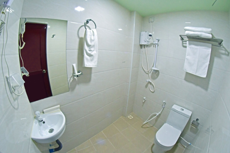 Bathroom 3, Tourist Inn, Malé