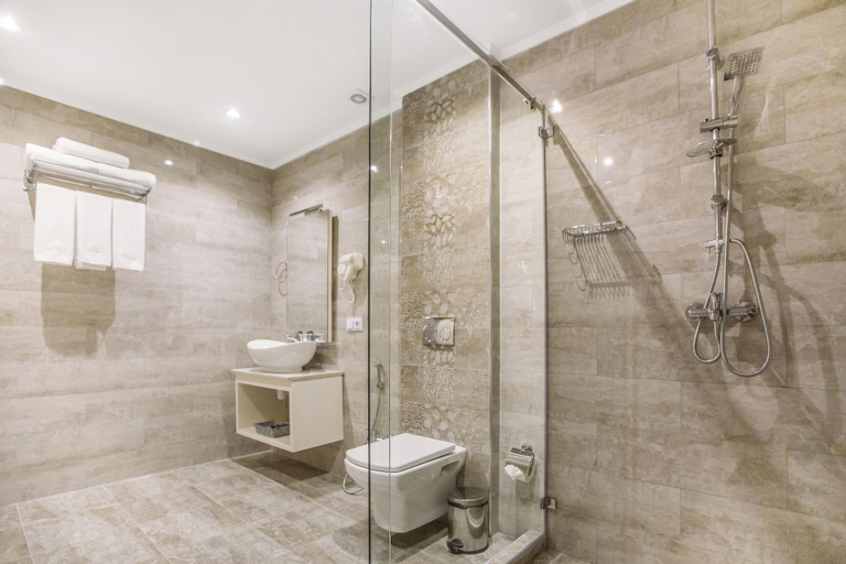 Bathroom 4, Gold Tbilisi Hotel, Tbilisi