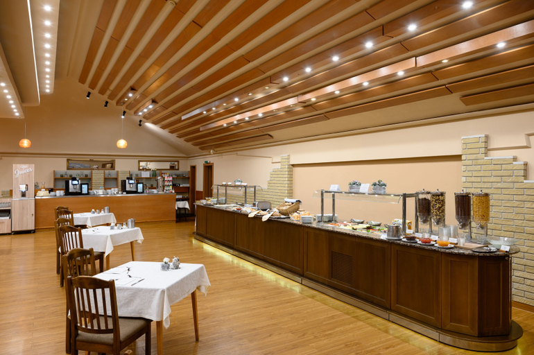 Food & Drinks 5, Aranyhomok Hotel Business & Relax, Kecskemét