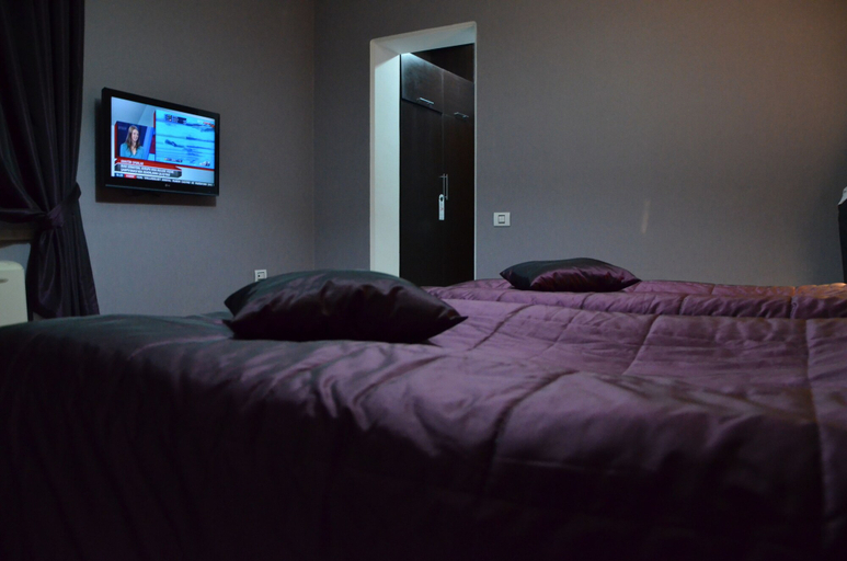 Bedroom 4, Kaspia Park Hotel, Baku