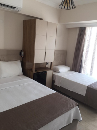 Bedroom 2, Ates Otel, Ula