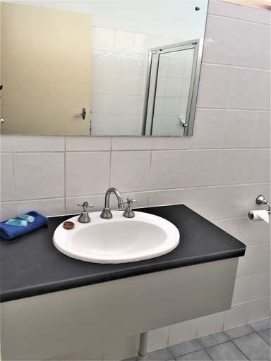 Bathroom 5, Ceduna Motor Inn, Ceduna