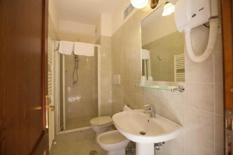 Bathroom, La Vecchia Fattoria, Viterbo