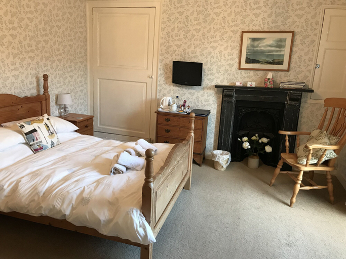 Bedroom 3, Spring Gardens B&B, Cornwall