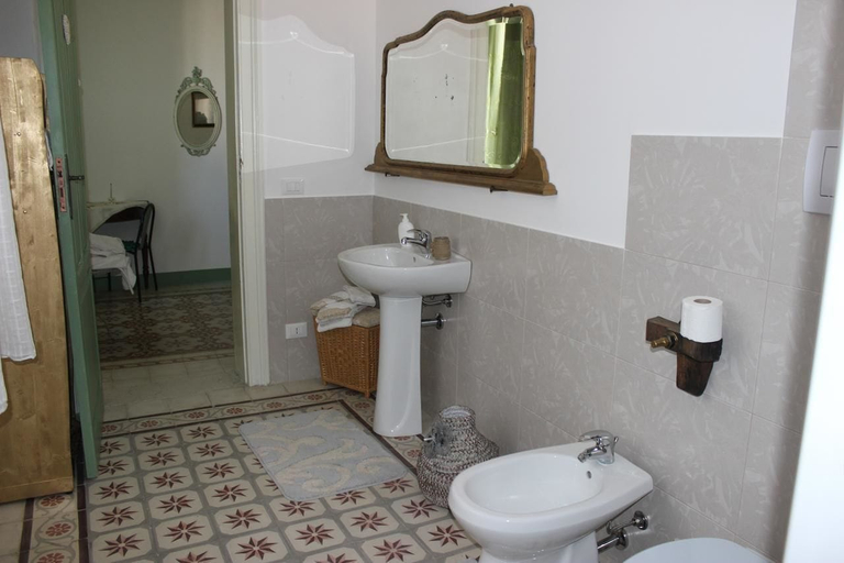 Bathroom 4, B&B Le Macine 1868, Trapani