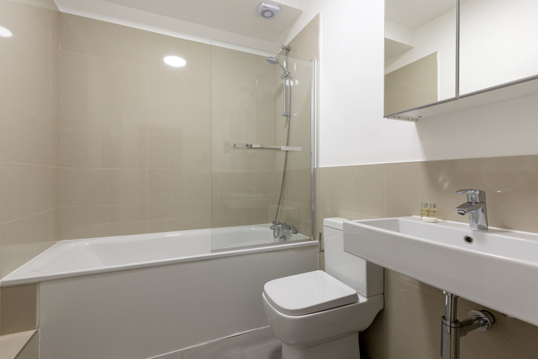Bathroom 3, Deluxe Central London Camden, London