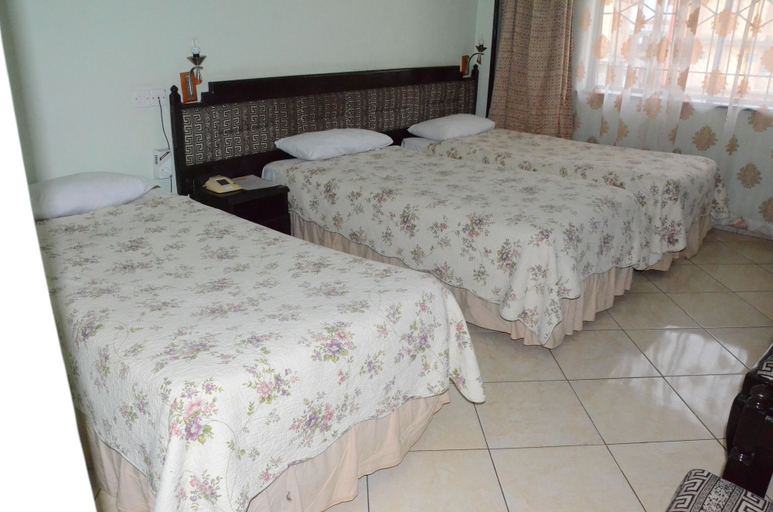 Bedroom 3, Sandton Palace Hotel, Starehe