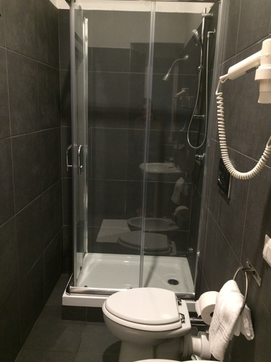 Bathroom 5, The Roma House, Roma