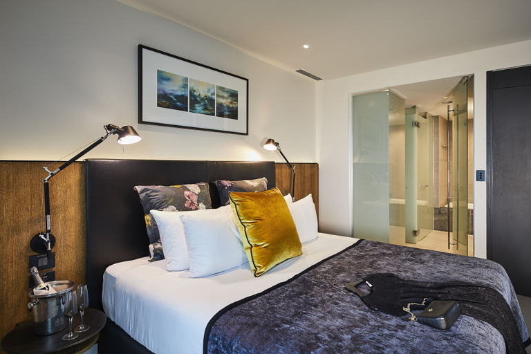Bedroom 3, The Grand by SkyCity, Waitakere