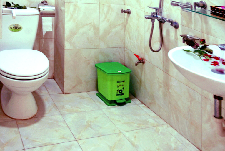 Bathroom, Advisor Travel Homestay, Hoàn Kiếm