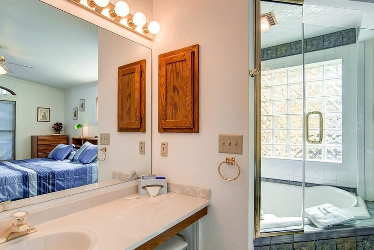 Bathroom 4, Casa De Alta Peak 9 Private Home with Hot Tub, Summit