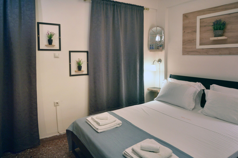 Bedroom 4, Nikolas Rooms, Crete