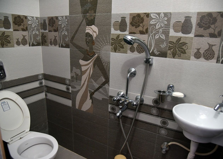 Bathroom, TripThrill Benaulim House, South Goa
