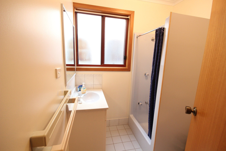 Bathroom 4, Port Vincent Motel & Apartments, Yorke Peninsula - North