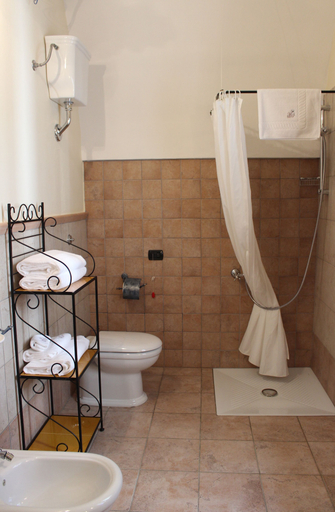 Bathroom 3, Masseria Pagani, Lecce