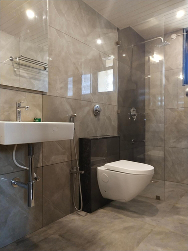 Bathroom 4, Casajuliana, North Goa