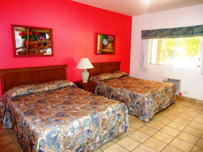 Bedroom 4, La Hacienda De La Langosta Roja, Mexicali