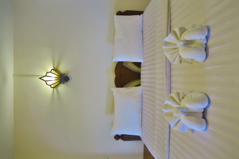 Bathroom 4, Nan Lanna Hotel, Muang Nan