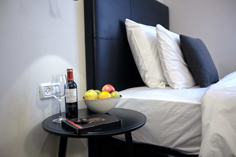 Bedroom 5, City Port Hotel