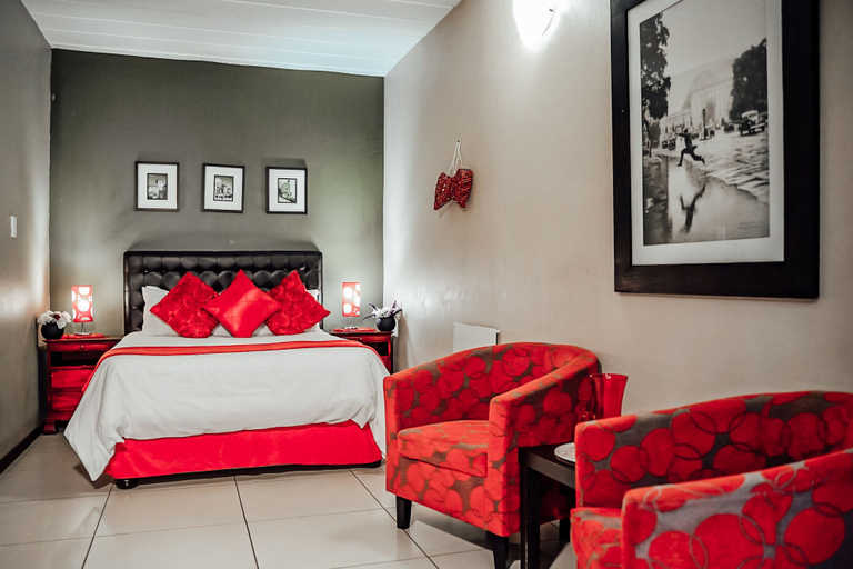 Bedroom 4, The Garden Venue Hotel, City of Johannesburg