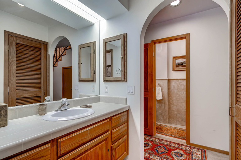 Bathroom 4, Ridgepoint Townhomes by East West Hospitality, Eagle
