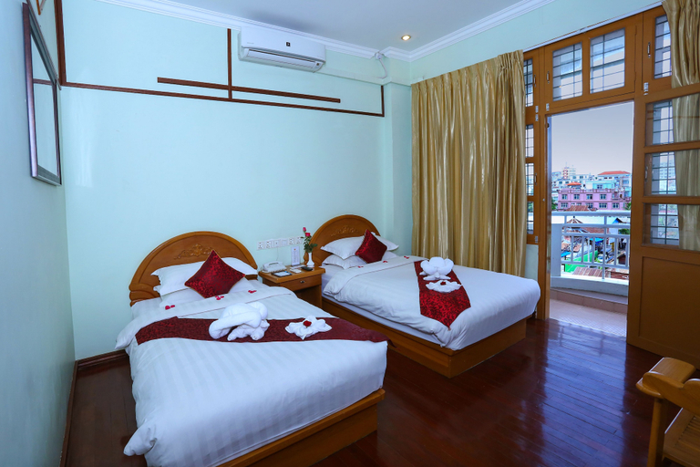 Bedroom 3, Hotel Dingar, Mandalay