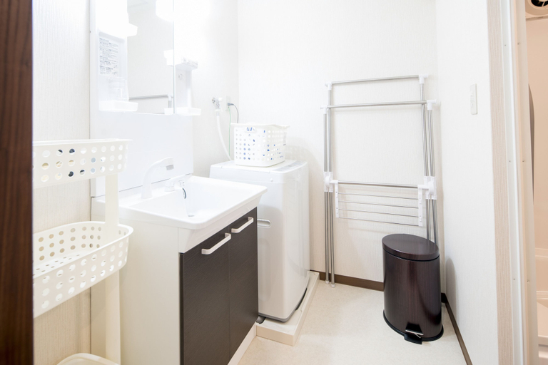 Bathroom 4, Kyo Oyado Muromachi, Kyoto