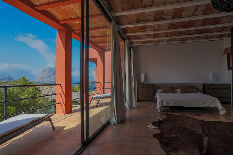 Others 5, Villa Xereca, Baleares