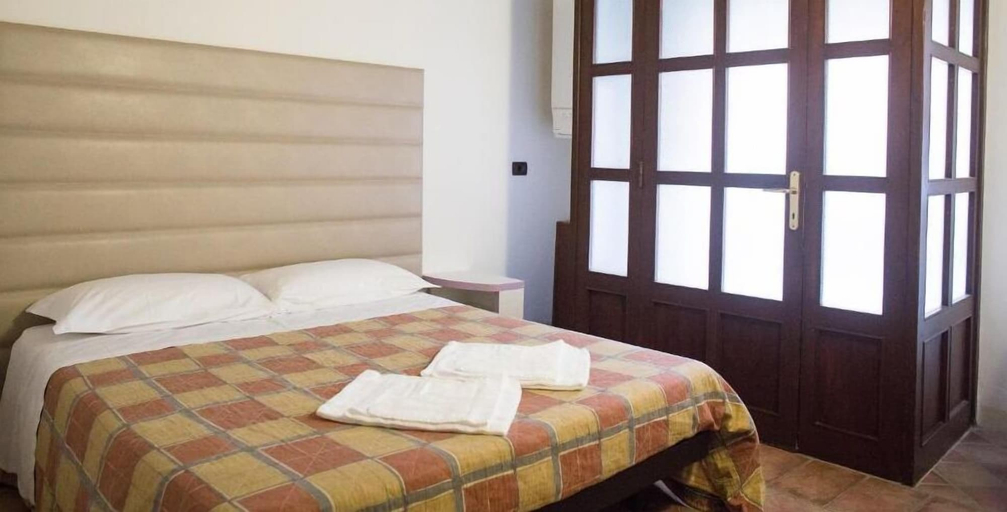 Bedroom 4, Palazzo Meraviglia - Albergo Diffuso, Ancona