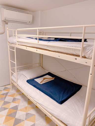 Bedroom 4, Guesthouse Shiawase Eki - Hostel, Fukuoka