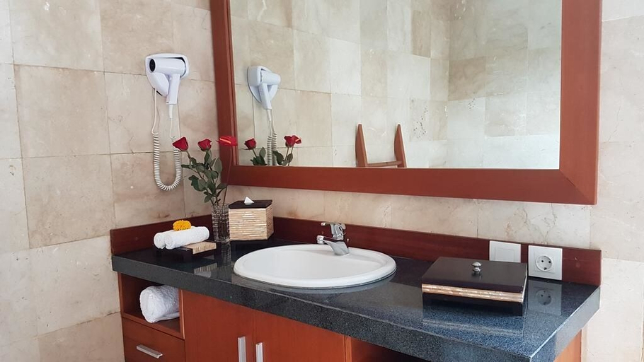 Bathroom 3, Villa Loluan, Badung
