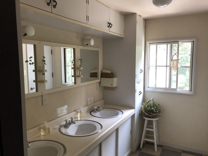 Bathroom, Pension Jamoo, Yamanakako