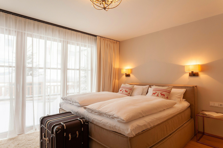 Bedroom 4, A-ROSA Hotel Thurnher's Alpenhof, Bludenz