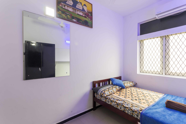 Bedroom 2, Manning Apartment, Thimbirigasyaya