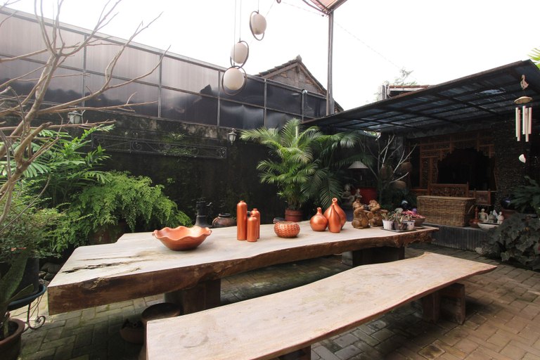 Others 5, RedDoorz near Casa Grande, Sleman