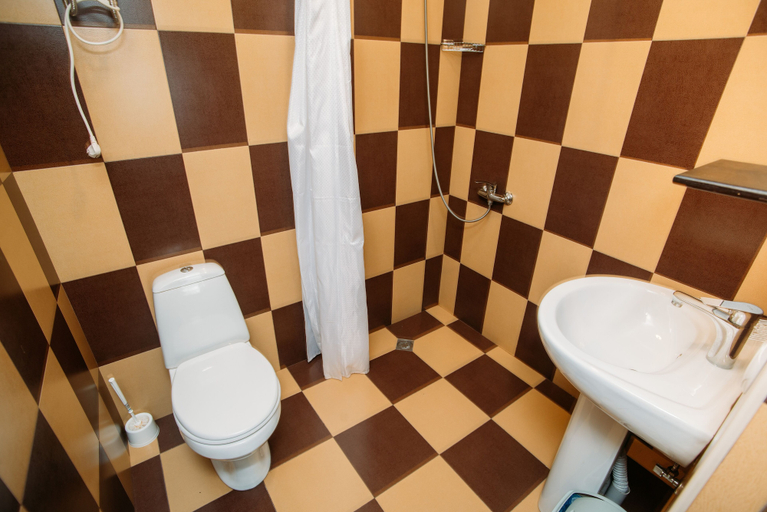 Bathroom 4, Chateau Eniseli, Kvareli