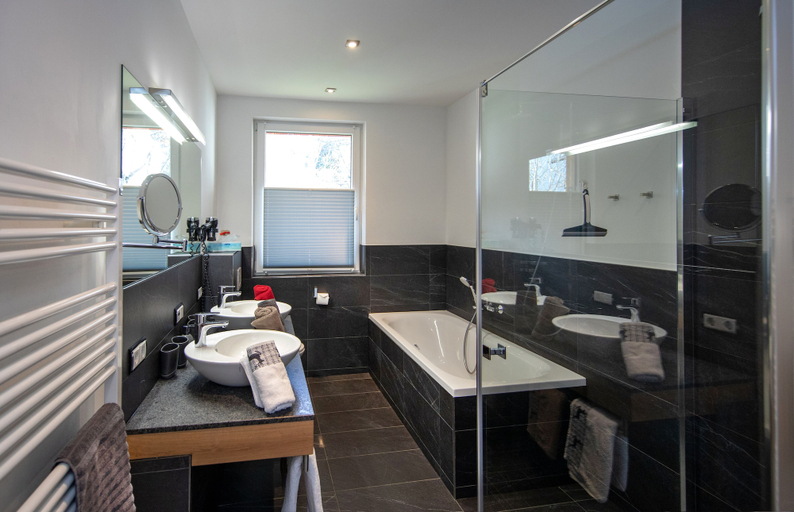 Bathroom 4, Living Schönwies, Zell am See