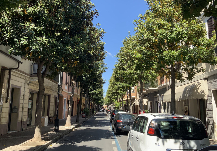 Exterior & Views 21