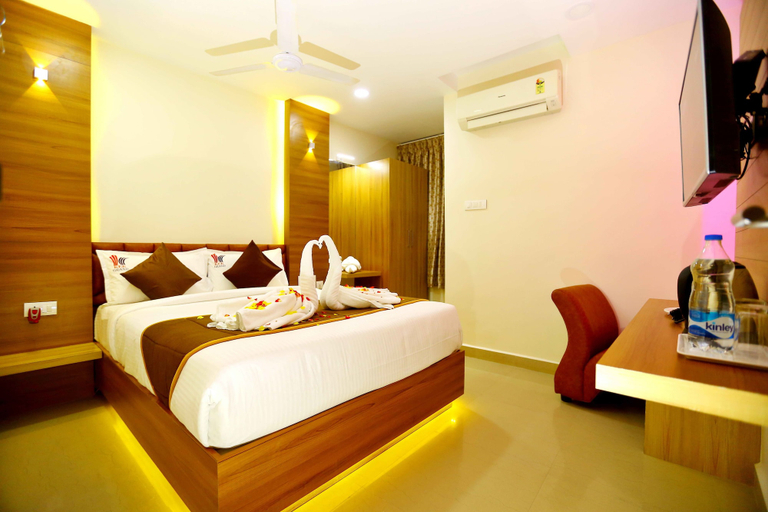Bedroom 1, Hotel Kek Grand Park, Kancheepuram