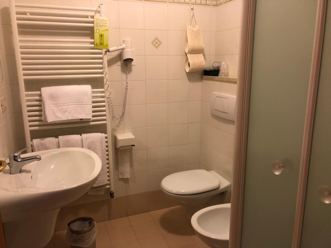 Bedroom 4, Oberteil, Aosta