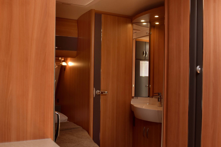 Bathroom, Go Outdoors Caravan Park Nuwara Eliya, Nuwara Eliya
