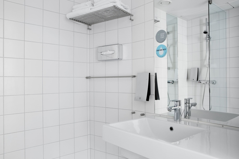 Bathroom 4, Comfort Hotel Trondheim, Trondheim