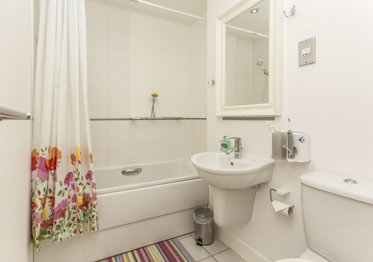 Bathroom 4, Austin David Apartments - Riverstate, London
