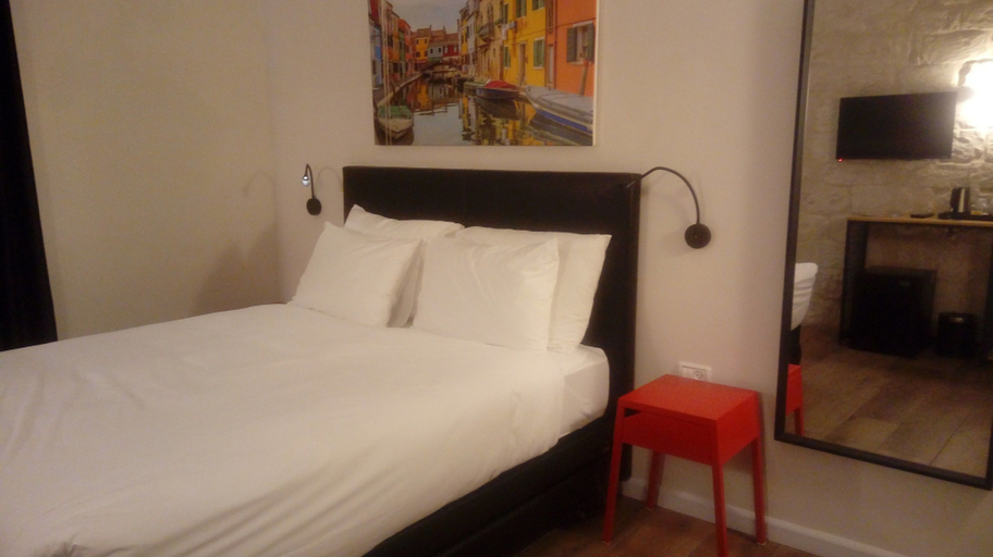 Bedroom 3, City Port Hotel