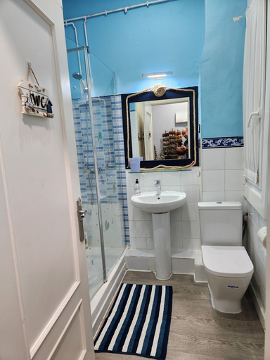 Bathroom, Bilbao - Baracaldo - BEC, Vizcaya