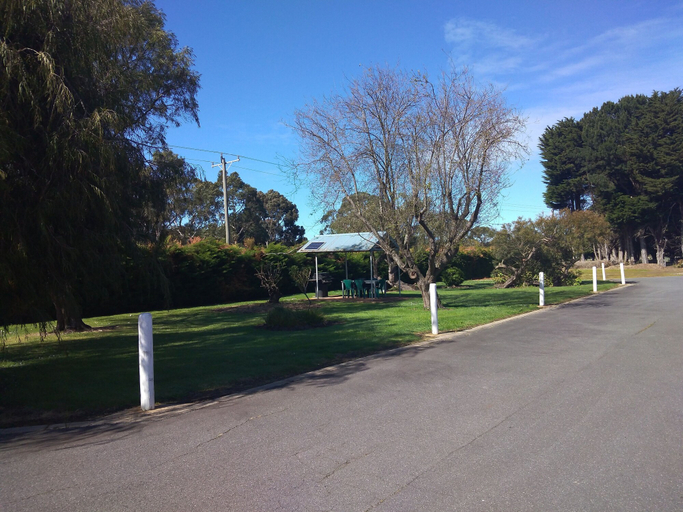 Others 5, Terang Motor Inn, Corangamite - North