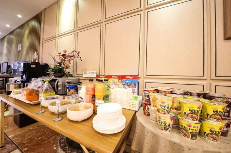 Food & Drinks 5, Utopia Tourist Hotel, Suyeong